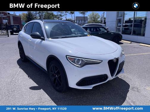 2019 Alfa Romeo Stelvio Sport