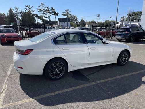 2025 BMW 330 i xDrive