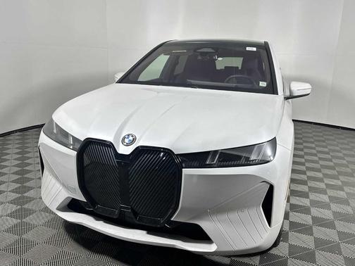 2026 BMW iX xDrive60