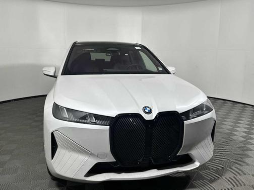 2026 BMW iX xDrive60