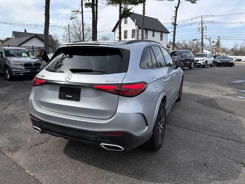 Cirrus Silver Metallic 2024 Mercedes-Benz GLC 300 Base 4MATIC