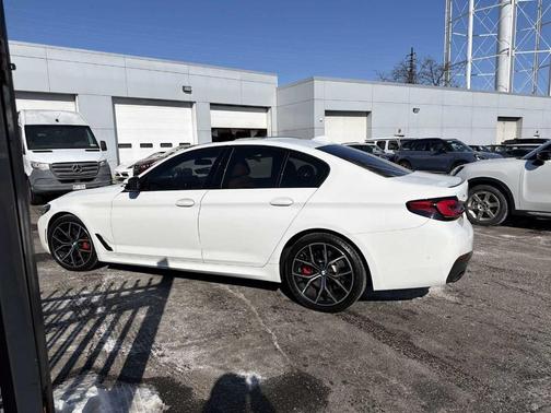 2023 BMW 530 i xDrive