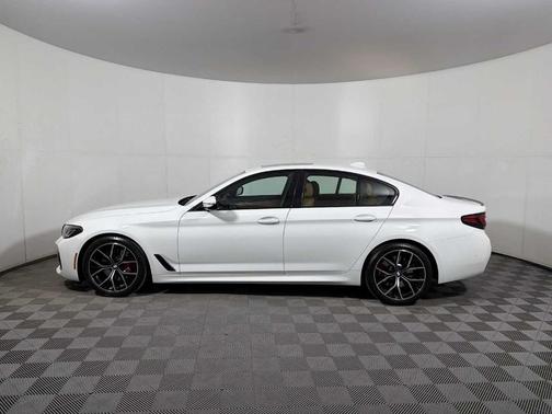 2023 BMW 530 i xDrive