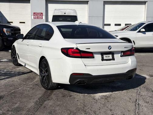 2023 BMW 530 i xDrive