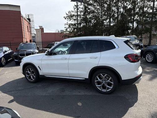 Alpine White 2024 BMW X3 xDrive30i