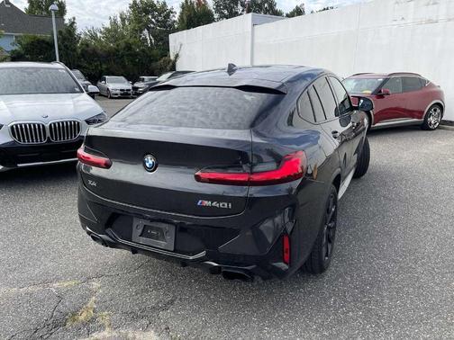 2024 BMW X4 M40i