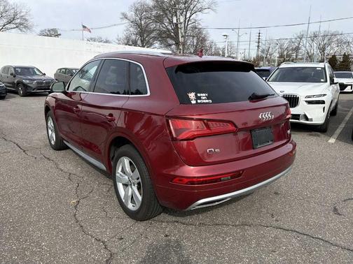 2018 Audi Q5 2.0T Premium Plus