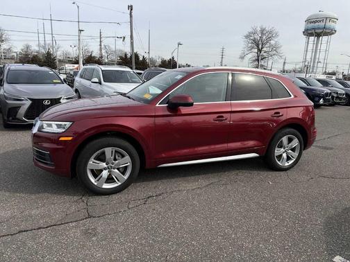 2018 Audi Q5 2.0T Premium Plus