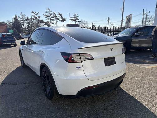 2022 Tesla Model Y Performance