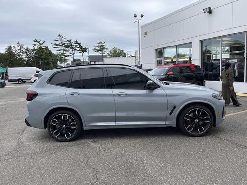 2022 BMW X3 M40i