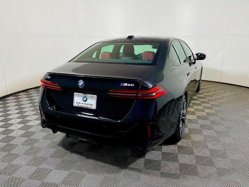 2024 BMW i5 M60