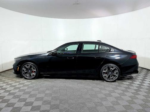 2024 BMW i5 M60