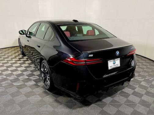 2024 BMW i5 M60