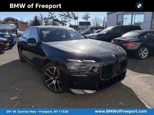 2025 BMW 740 i xDrive