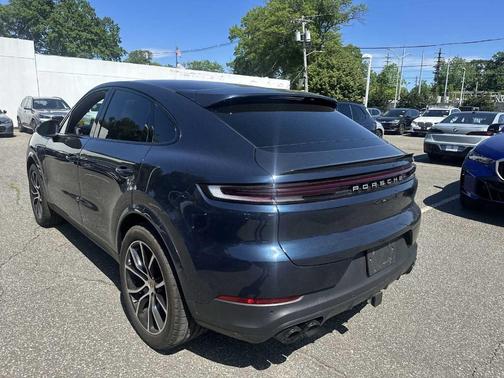 BL 2024 Porsche Cayenne AWD