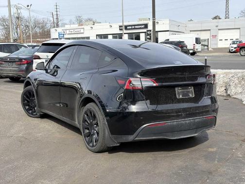 2023 Tesla Model Y Long Range