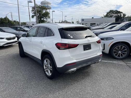 2022 Mercedes-Benz GLA 250 Base 4MATIC