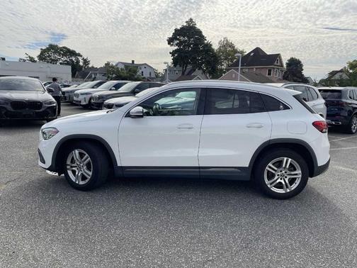 2022 Mercedes-Benz GLA 250 Base 4MATIC