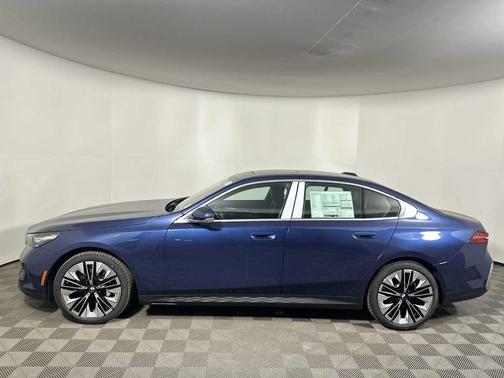 2026 BMW 530 i xDrive