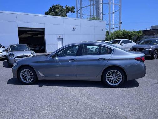 2022 BMW 530 i xDrive