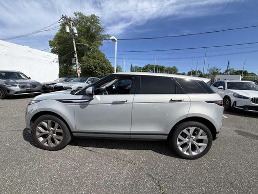Seoul Pearl Silver 2020 Land Rover Range Rover Evoque SE