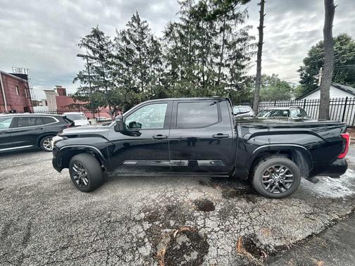 2023 Toyota Tundra Platinum