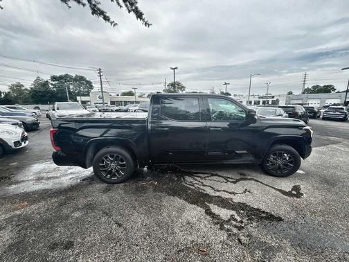 2023 Toyota Tundra Platinum
