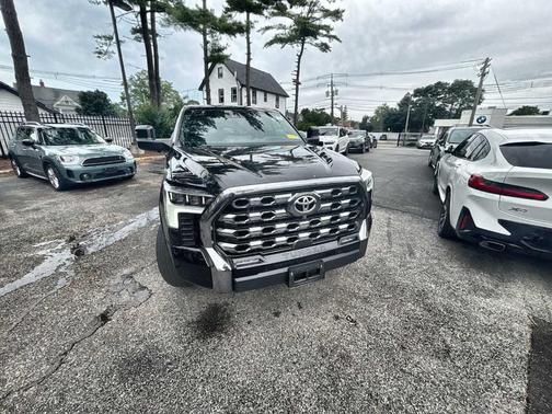 2023 Toyota Tundra Platinum