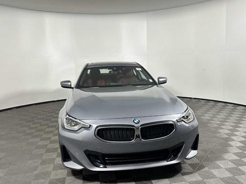 2025 BMW 230 i xDrive