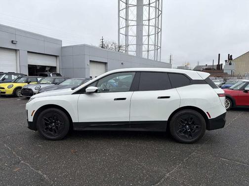 Alpine White 2024 BMW iX xDrive50