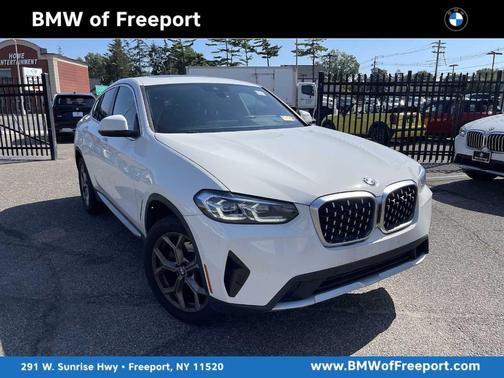 2022 BMW X4 xDrive30i