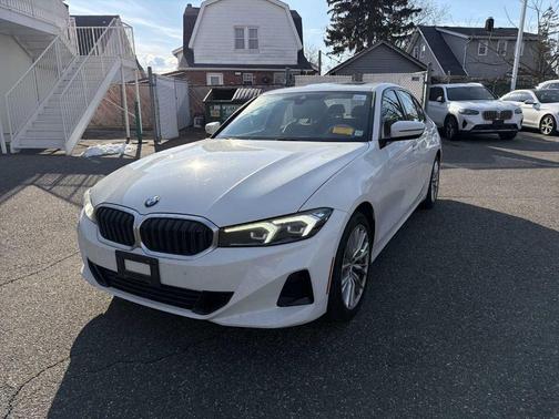 2023 BMW 330 i xDrive