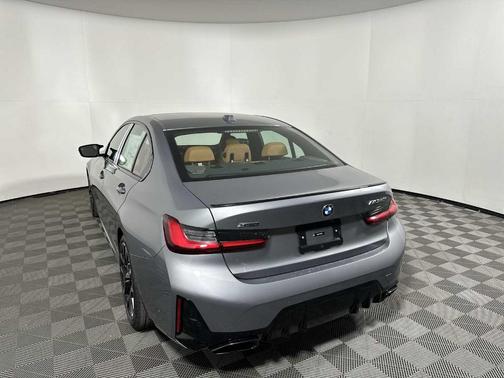 2025 BMW M340 i xDrive