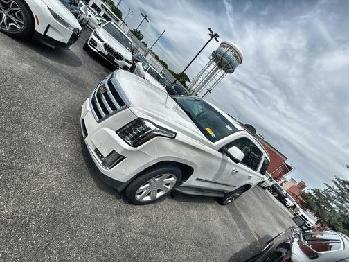 2019 Cadillac Escalade Luxury