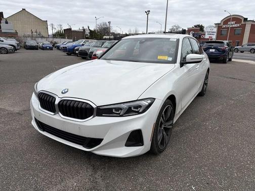 2023 BMW 330 i xDrive