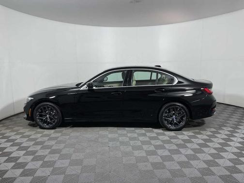 2025 BMW 330 i xDrive
