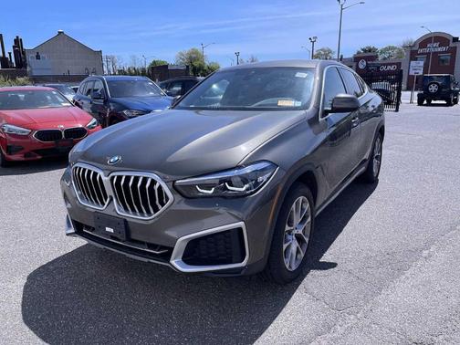 2023 BMW X6 xDrive40i