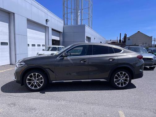 2023 BMW X6 xDrive40i