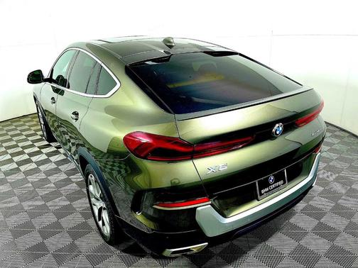 2023 BMW X6 xDrive40i