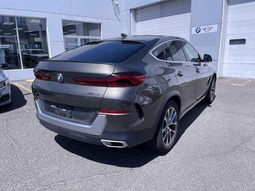 2023 BMW X6 xDrive40i