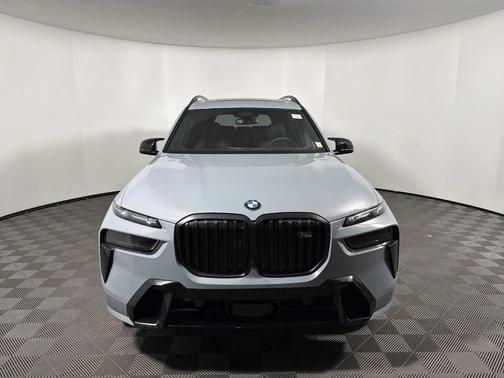 2026 BMW X7 M60i