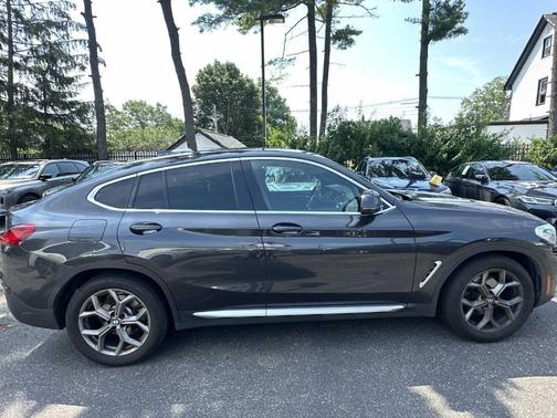 2021 BMW X4 xDrive30i