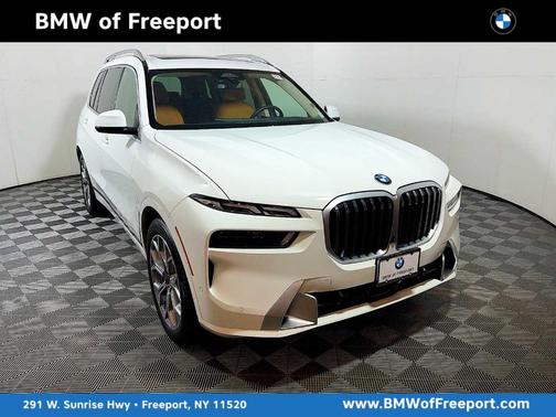 2025 BMW X7 xDrive40i