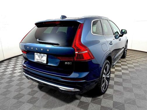 BL 2022 Volvo XC60 B5 Inscription