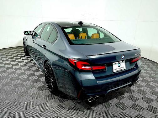 2022 BMW M5 Base