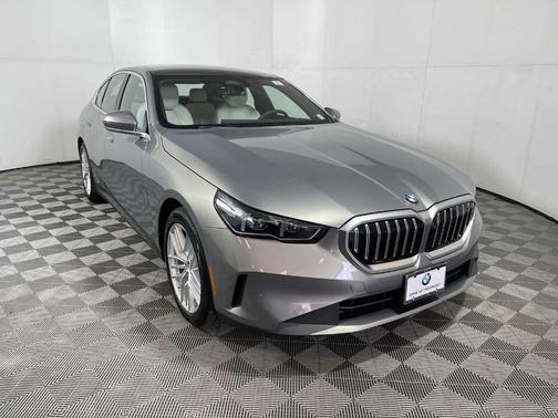 2025 BMW 530 i xDrive