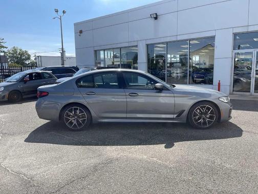 2023 BMW 530 i xDrive