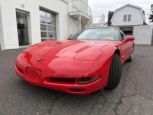 2004 Chevrolet Corvette Base