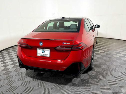 2024 BMW i5 M60