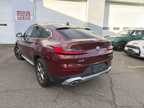 2024 BMW X4 xDrive30i